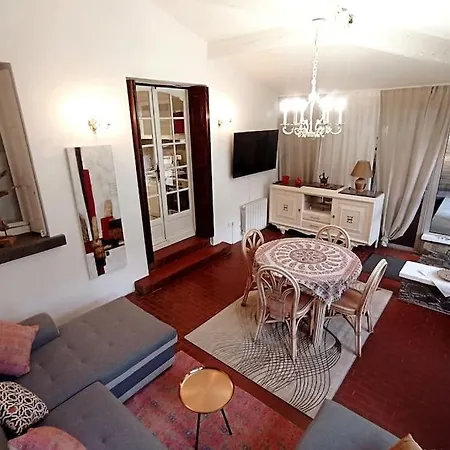 Sous Le Cedre Holiday home